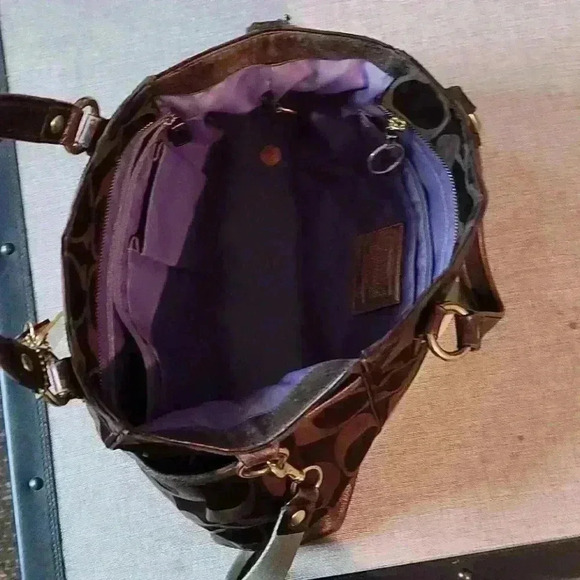 Coach purse - Picture 3 of 6